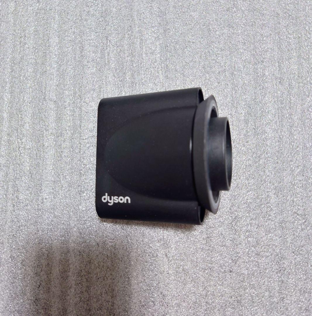 ほぼ未使用品 24年製 Dyson hd08 ダイソン ヘアドライヤー 爆風速乾