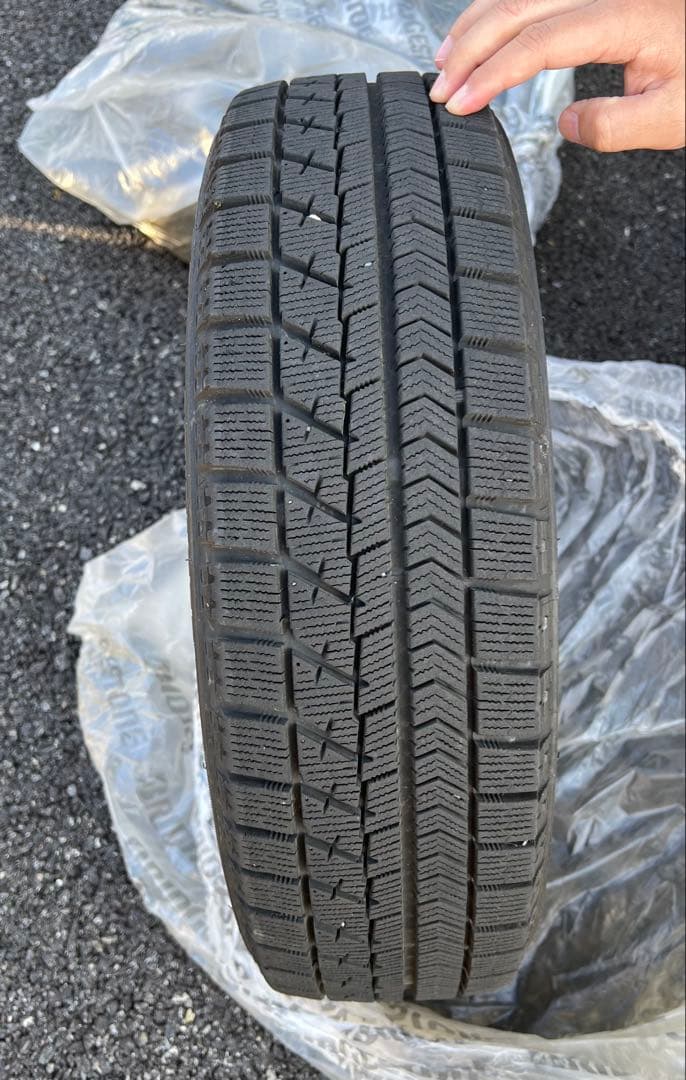 ブリヂストン スタッドレスタイヤ 14インチ ブリザック