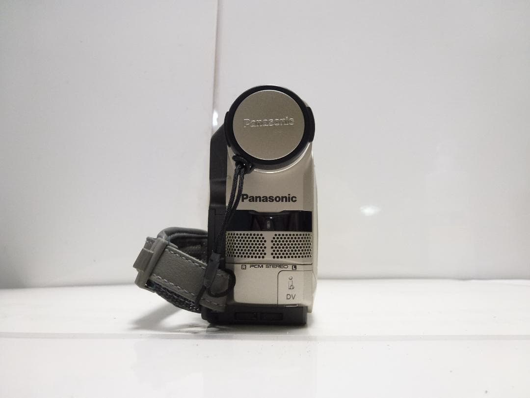希少　動作品　美品Mini DV　パナソニックビデオカメラ　NV-C5　大人気