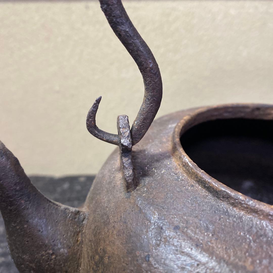 江戸時代　波ウサギ桜チラシ鉄瓶