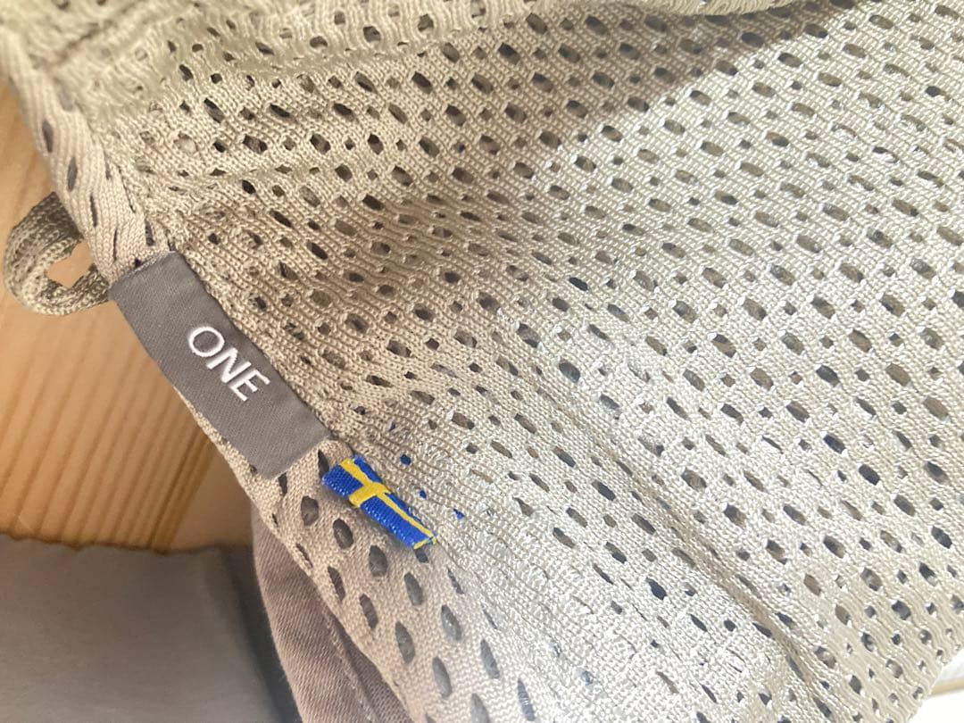 ☆超美品！ ベビービョルン 抱っこ紐 ワンカイエアー グレーベージュ 抱っこひも