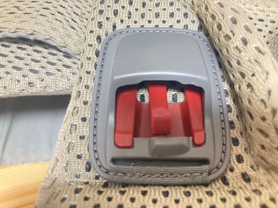 ☆超美品！ ベビービョルン 抱っこ紐 ワンカイエアー グレーベージュ 抱っこひも