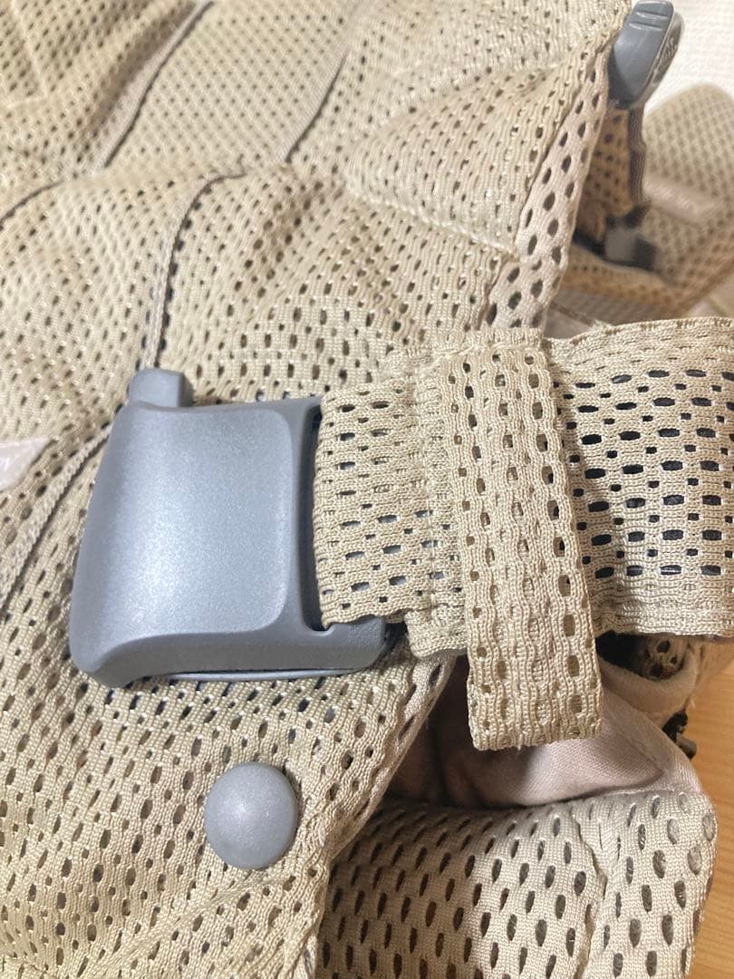 ☆超美品！ ベビービョルン 抱っこ紐 ワンカイエアー グレーベージュ 抱っこひも