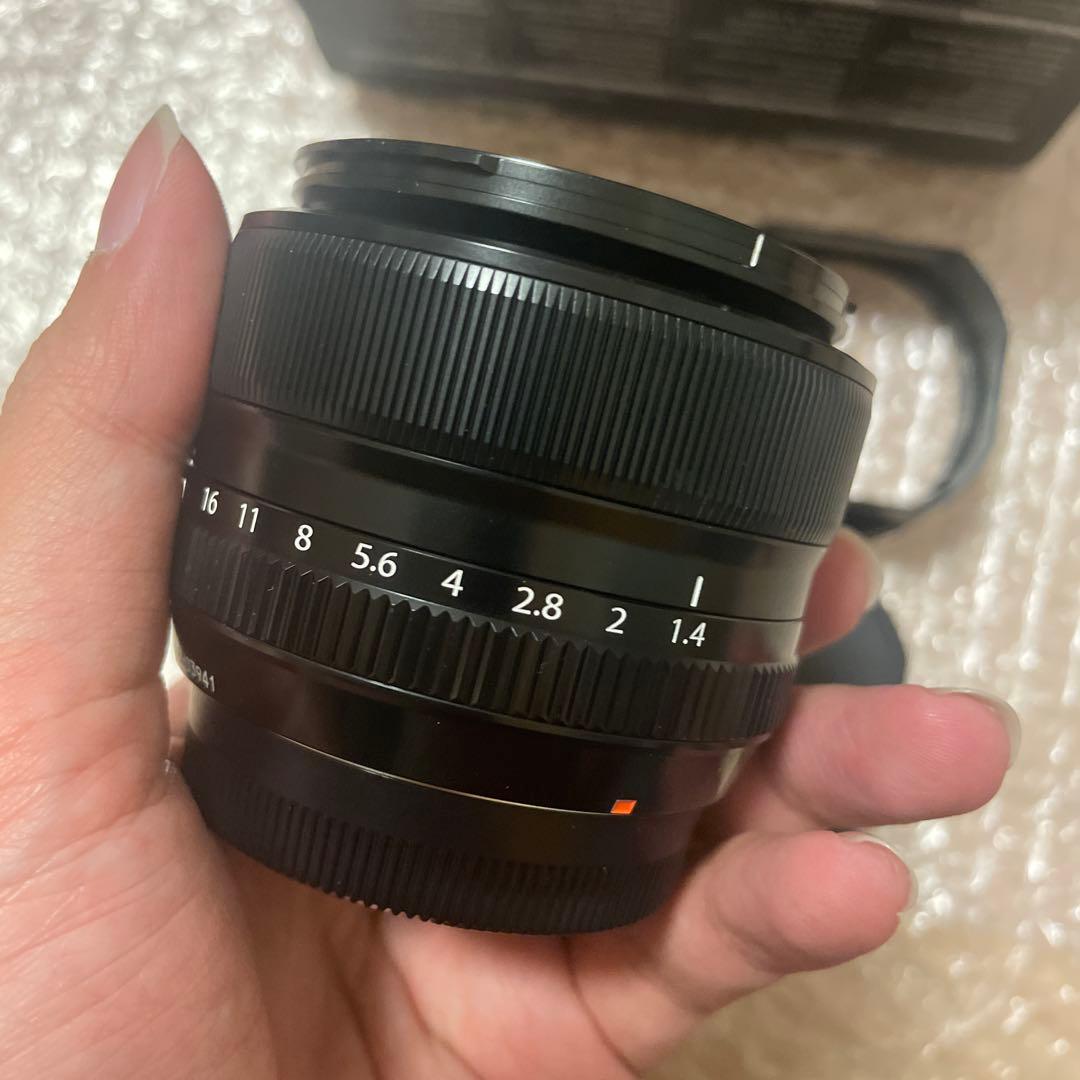 美品FUJIFILM XF 35mm F1.4 R 単焦点レンズ Xマウント