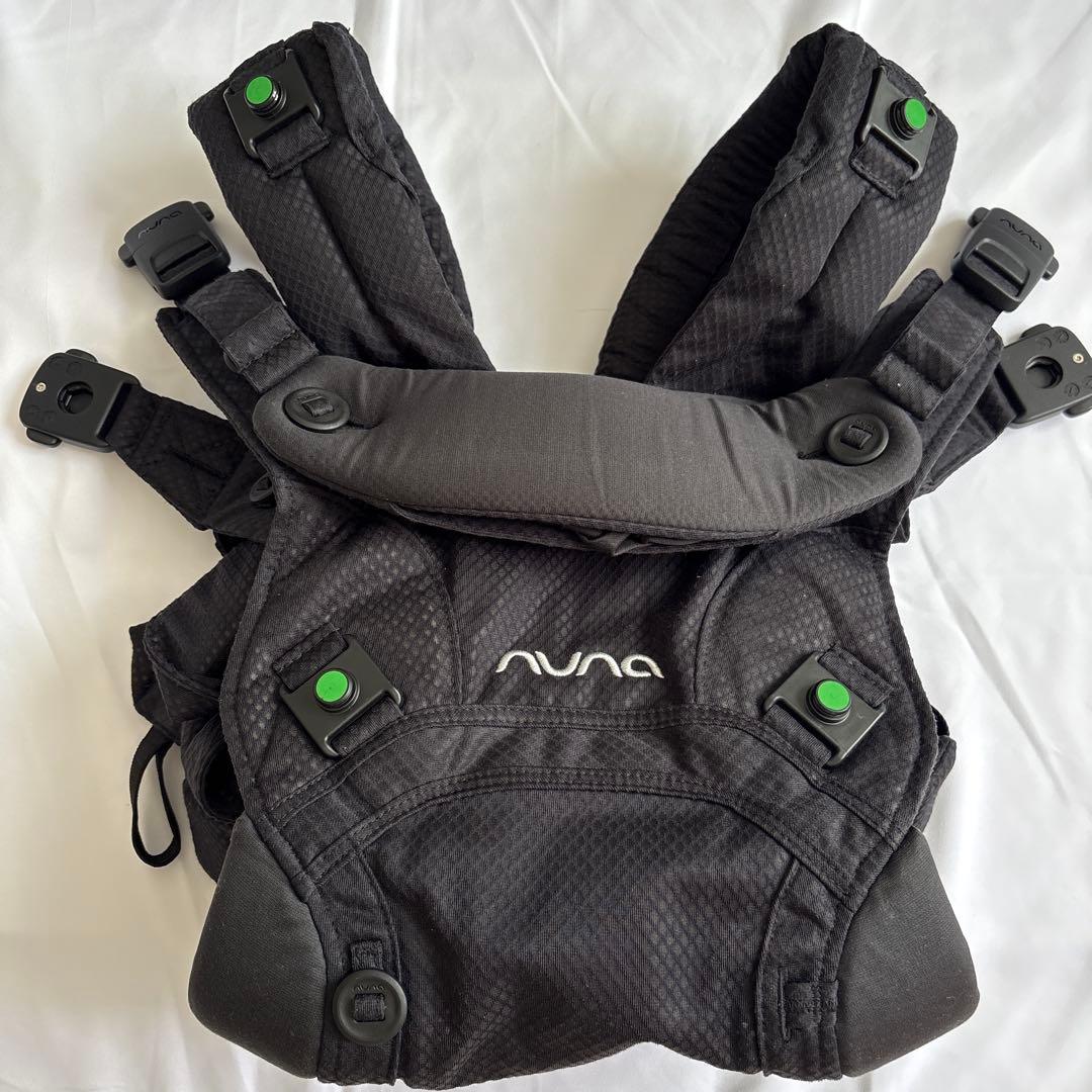 ヌナ　カドルクリック　抱っこ紐　ナイト