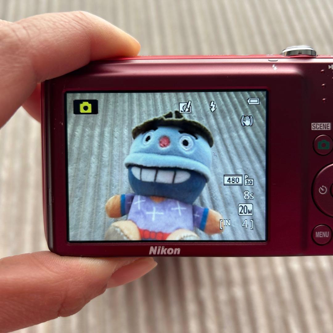 NIKON coolpix ニコン クールピクス　s3500 レッド