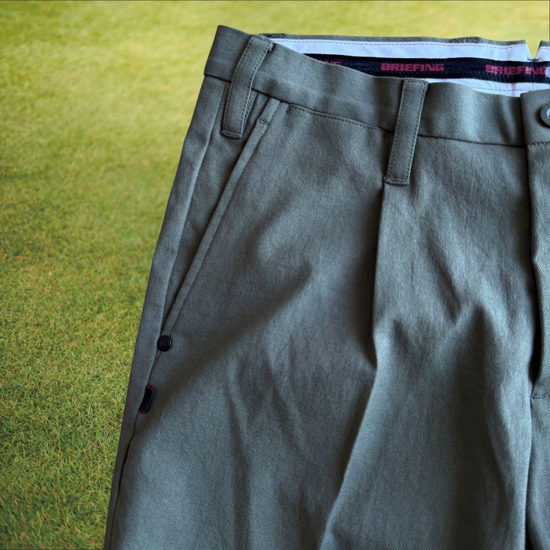 未使用級　ブリーフィングゴルフ　パンツ　S〜M相当　タック入り　カーキ　リネン混
