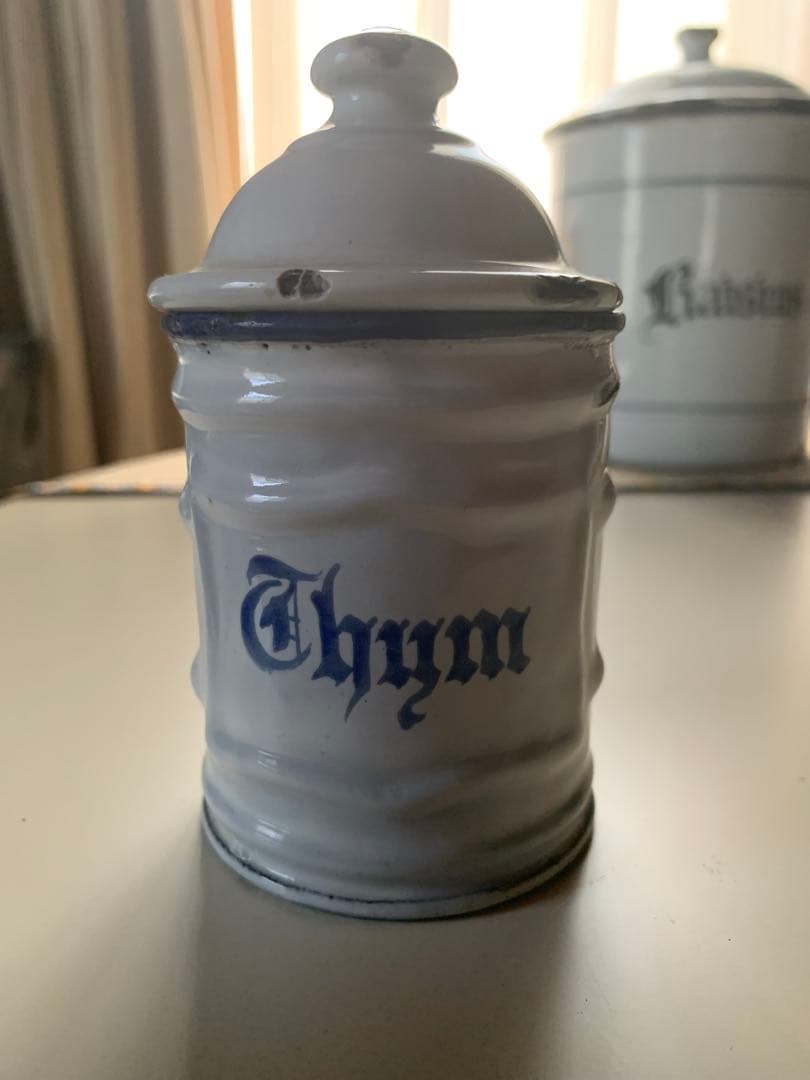 フランスアンティーク　小さなぽってり可愛いホーローのキャニスター2個セット！