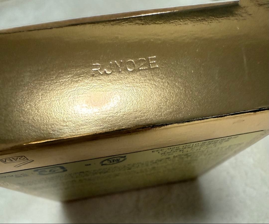 新品　イブサンローラン　クチュールミニクラッチ　アイシャドウ　730