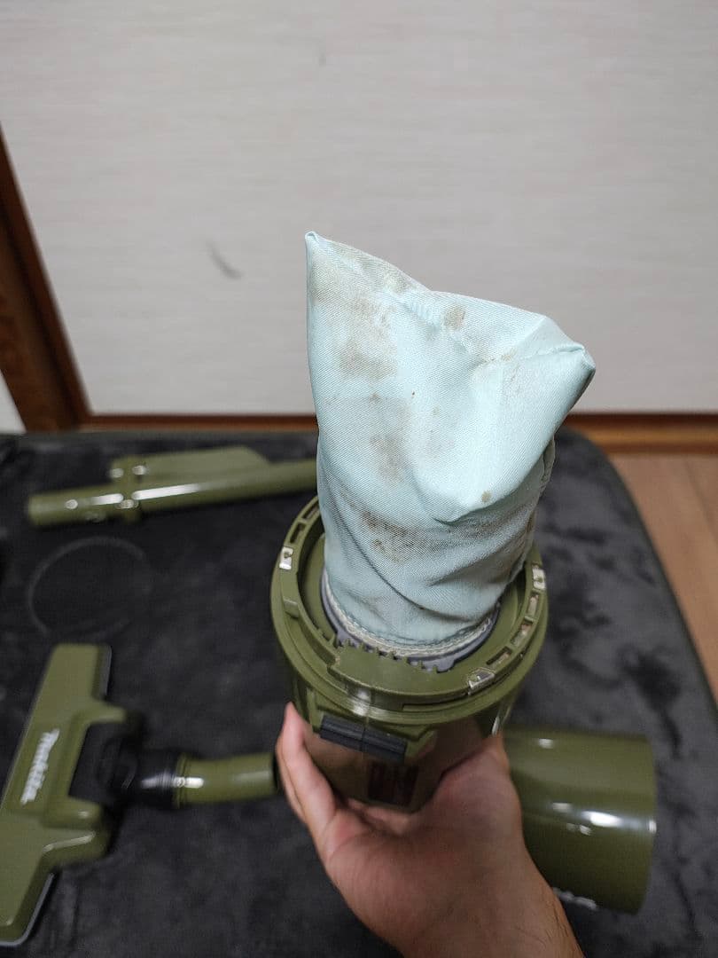 マキタ 充電式クリーナ CL284FD 18V