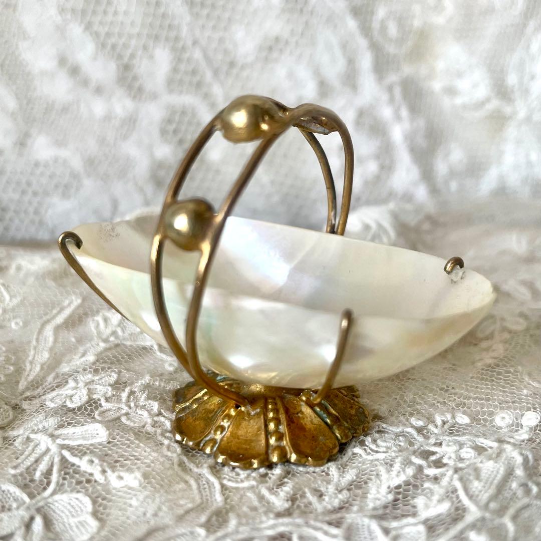 マザーオブパールのバギエ　ドールパニエにも　フランスアンティーク　白蝶貝　かご