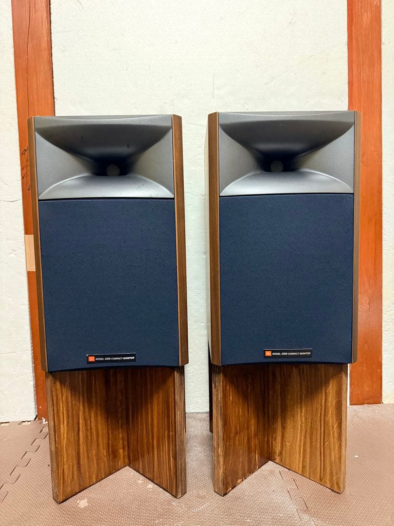 JBL 4306スピーカー,動作確認済み。良い品。