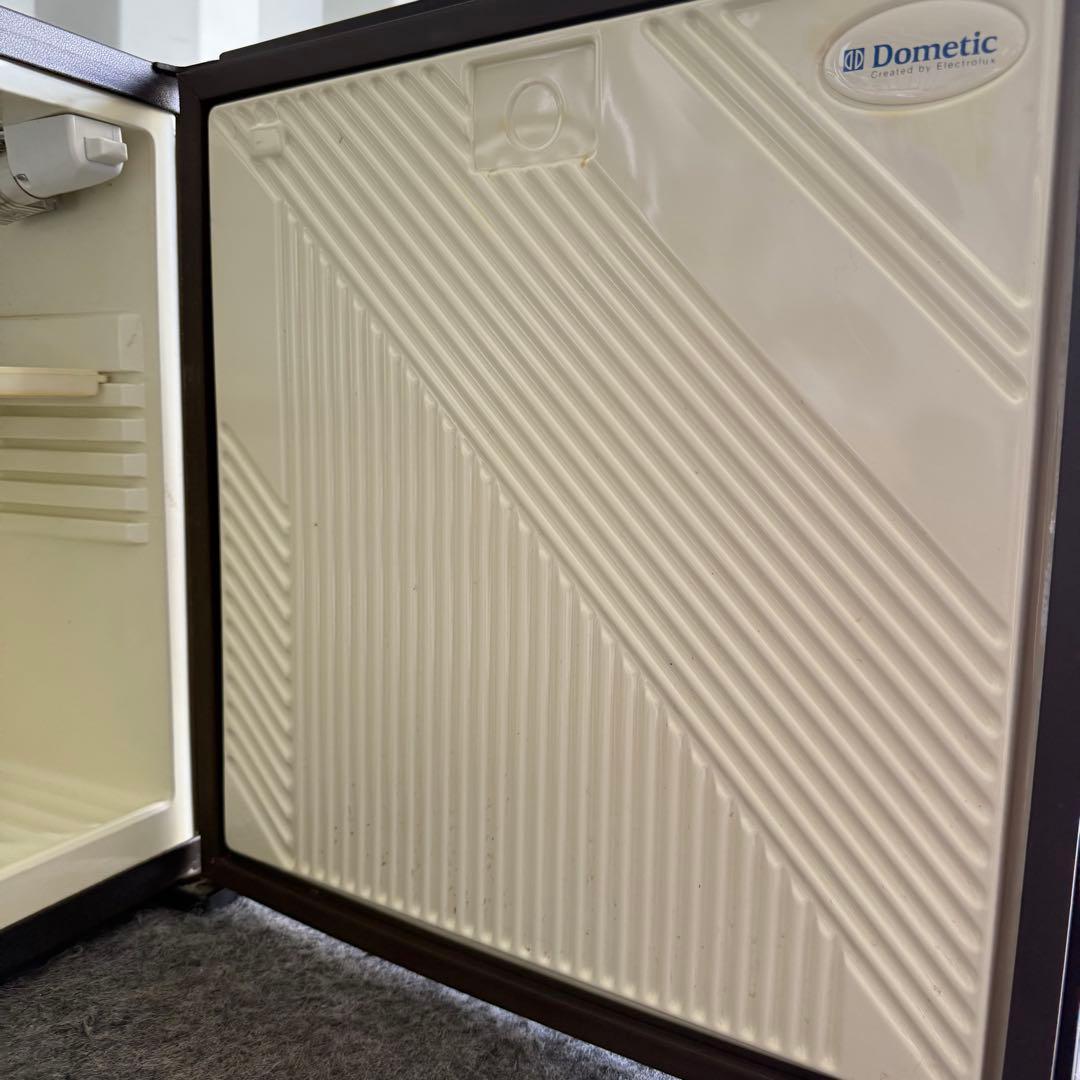 激安早い者勝ち✨ 定価７万✨ ドメティック 小型冷蔵庫 ブラウン 新生活応援