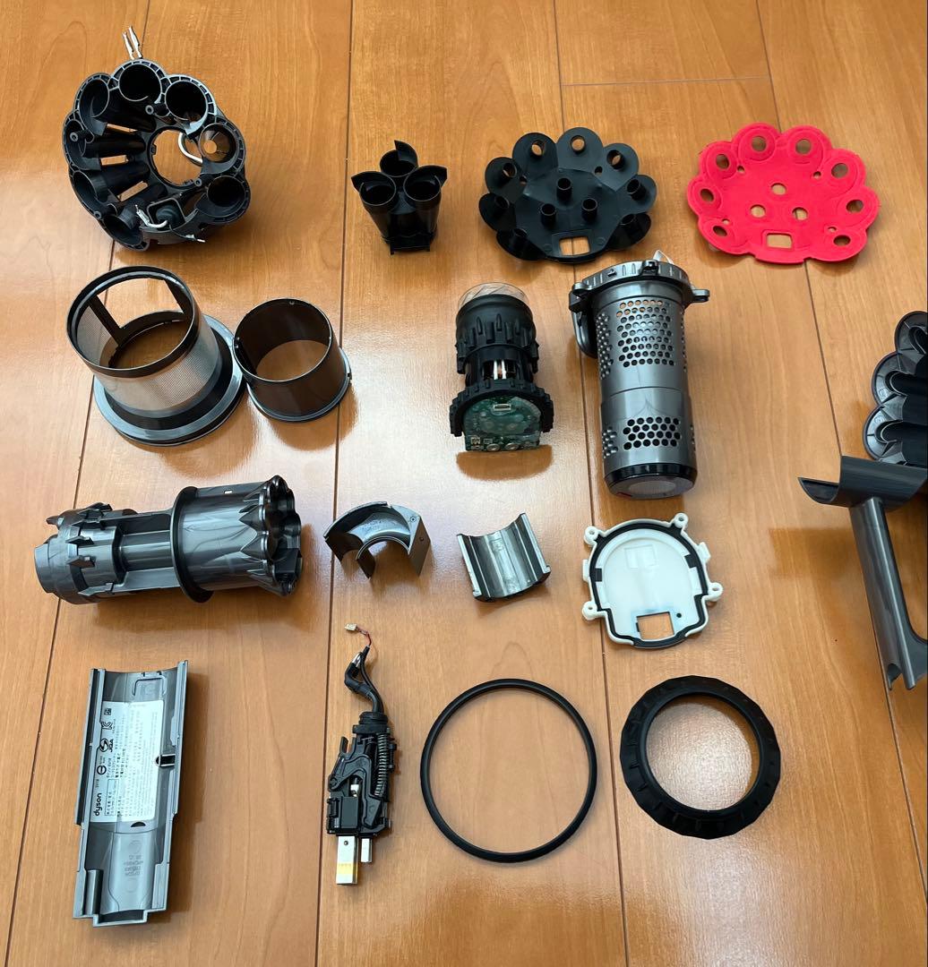 ダイソン　デジタルスリム　ハンディータイプ　SV18 完全分解・洗浄清掃済み