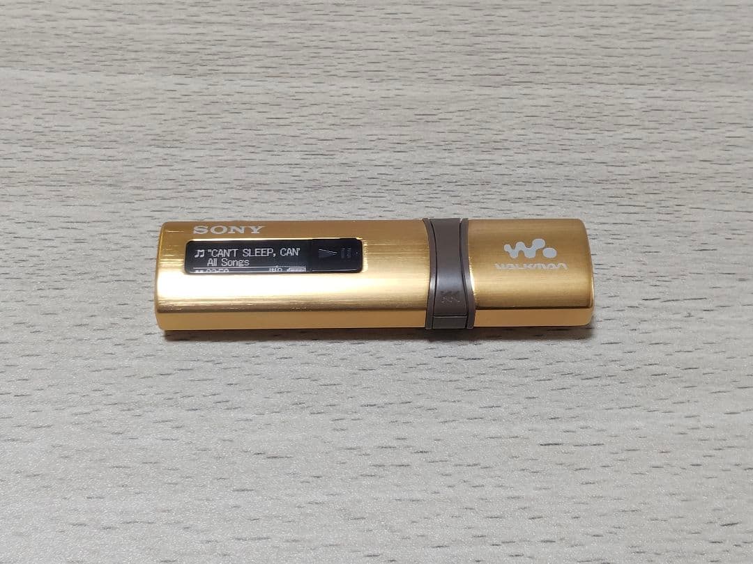 SONY ウォークマン ゴールド
