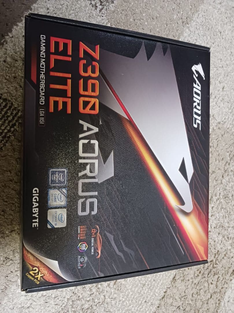 GIGABYTE Z390 AORUS ELITE 本体