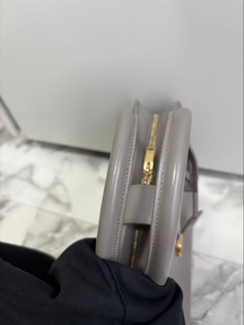 SAINT LAURENT ベイビーカバス 2WAYハンドバッグ レザー