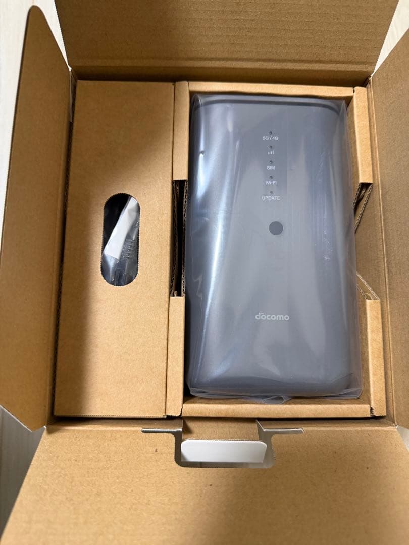 【新品・未使用】docomo 5g HR02 SIMフリー