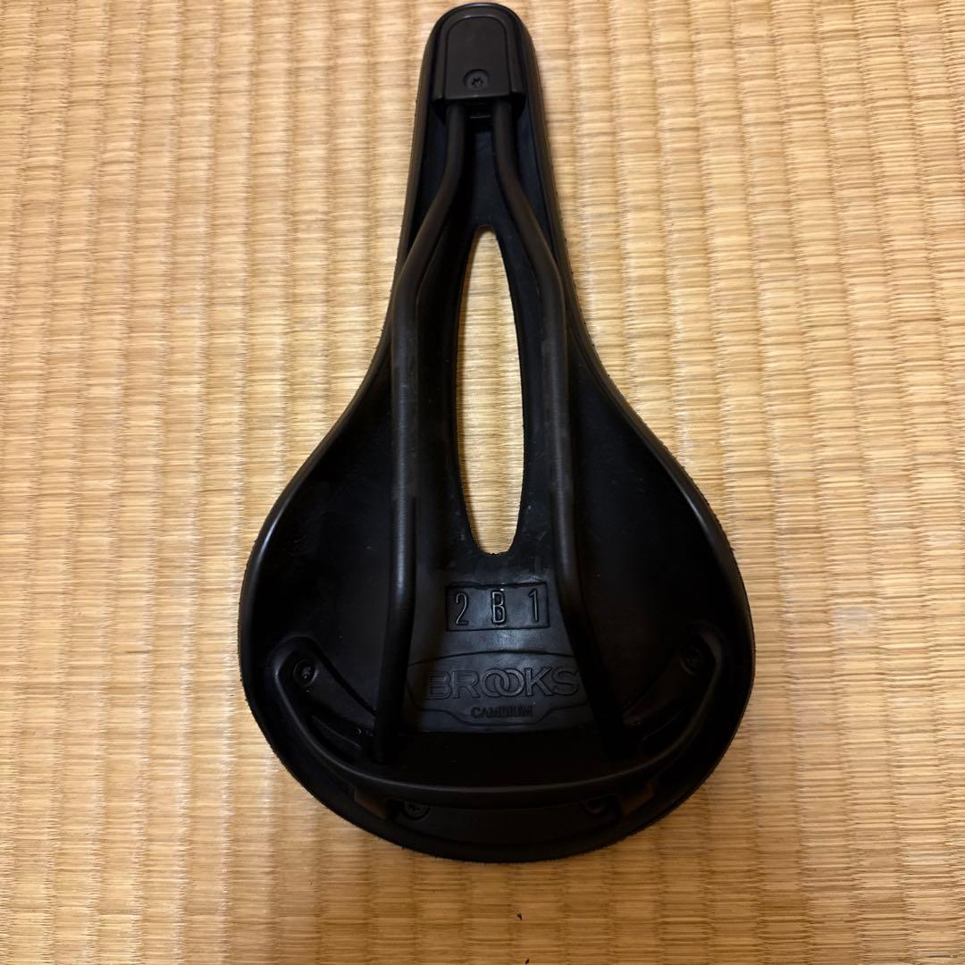 BROOKS C15サドル カンビウム