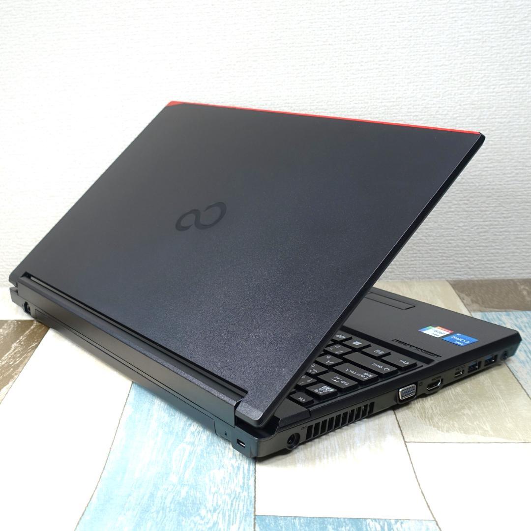 未使用に近いバリ速の２０２３年製✨１２世代ｉ５に超高速ＳＳＤ＆大容量１６Ｇメモリ