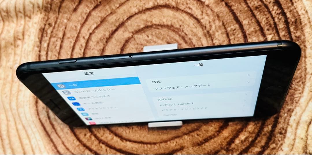 SIMフリー　AirDrop可　美品　iPhone7 Plus 32GB