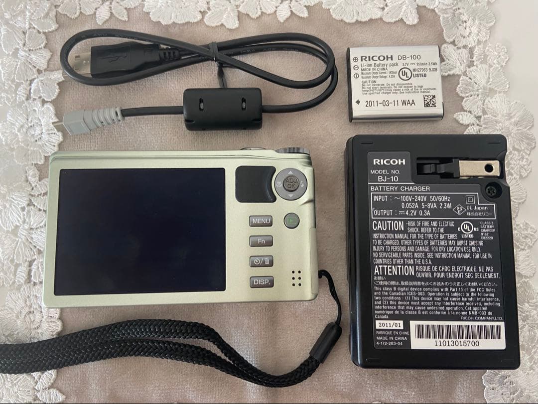 RICOH CX5 デジタルカメラ 動作確認済 充電器/電池取説付