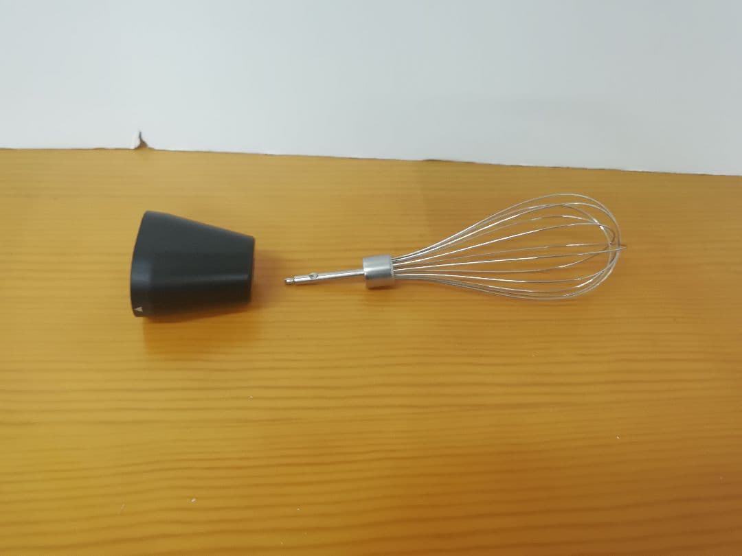 No.258 クイジナートコードレス 充電式ハンドブレンダーRHB-100J