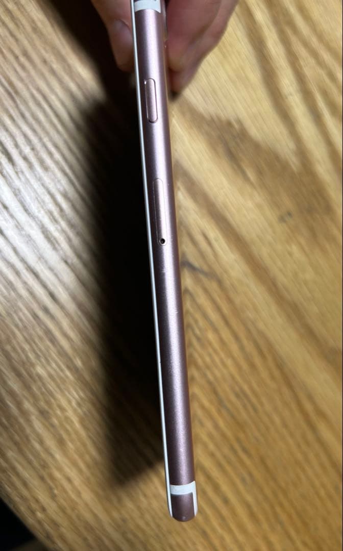 Apple iPhone 7 256GB ローズゴールド　充電ケーブル2本付き