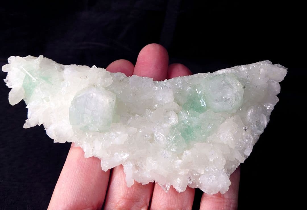 希少☆グリーンアポフィライト ☆キラキラ