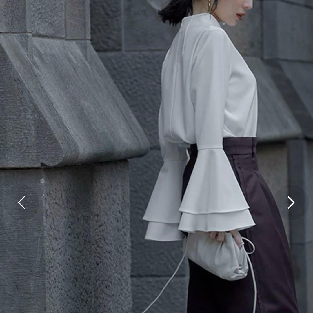 極美品✨️anuans アニュアンス / ラッフルスリーブブラウス