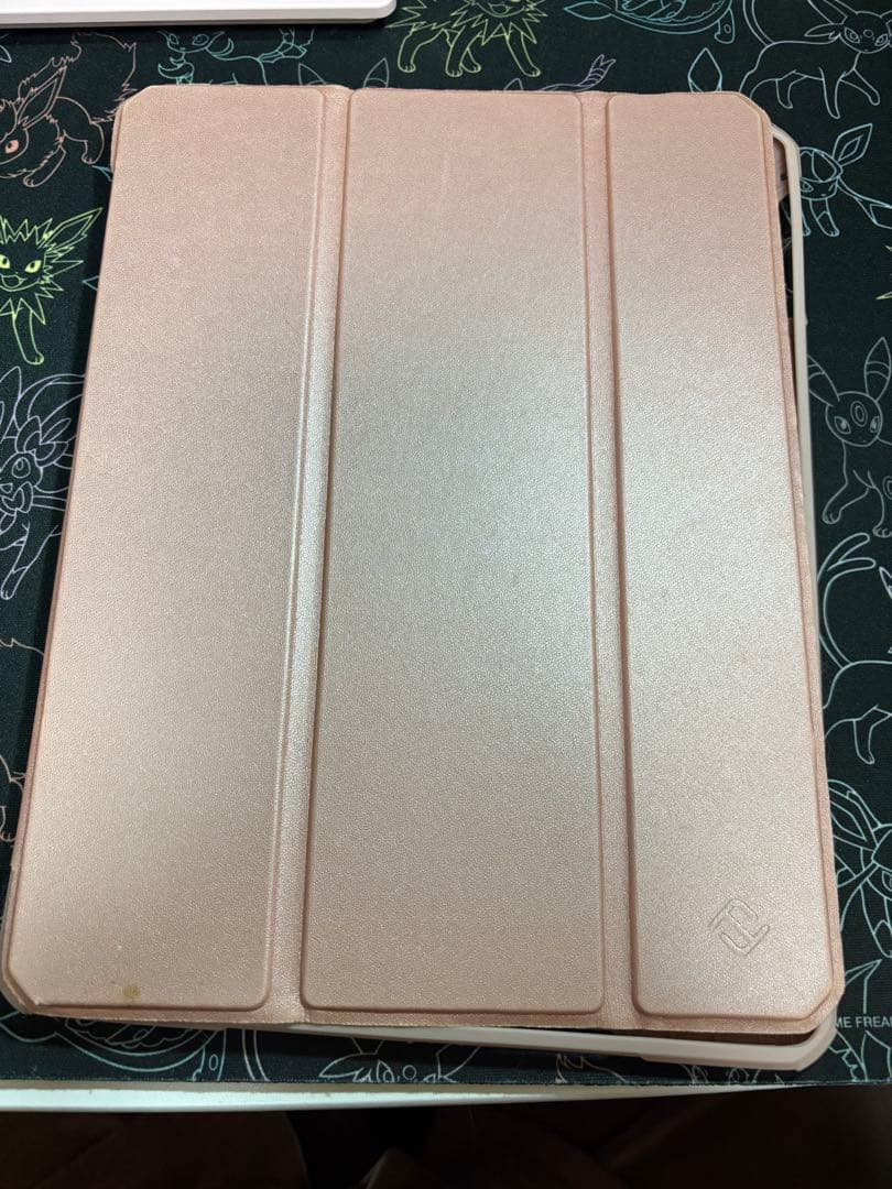 iPad 第6世代 ゴールド 32GB ケース付き