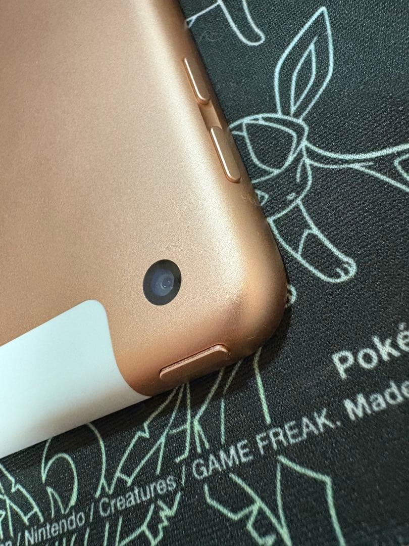 iPad 第6世代 ゴールド 32GB ケース付き