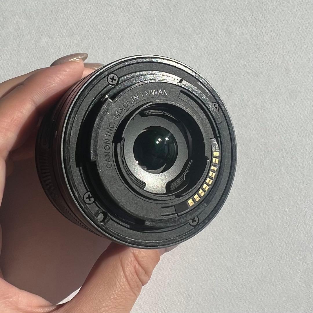 Canon EOS M100 レンズキット＋単焦点レンズ付き