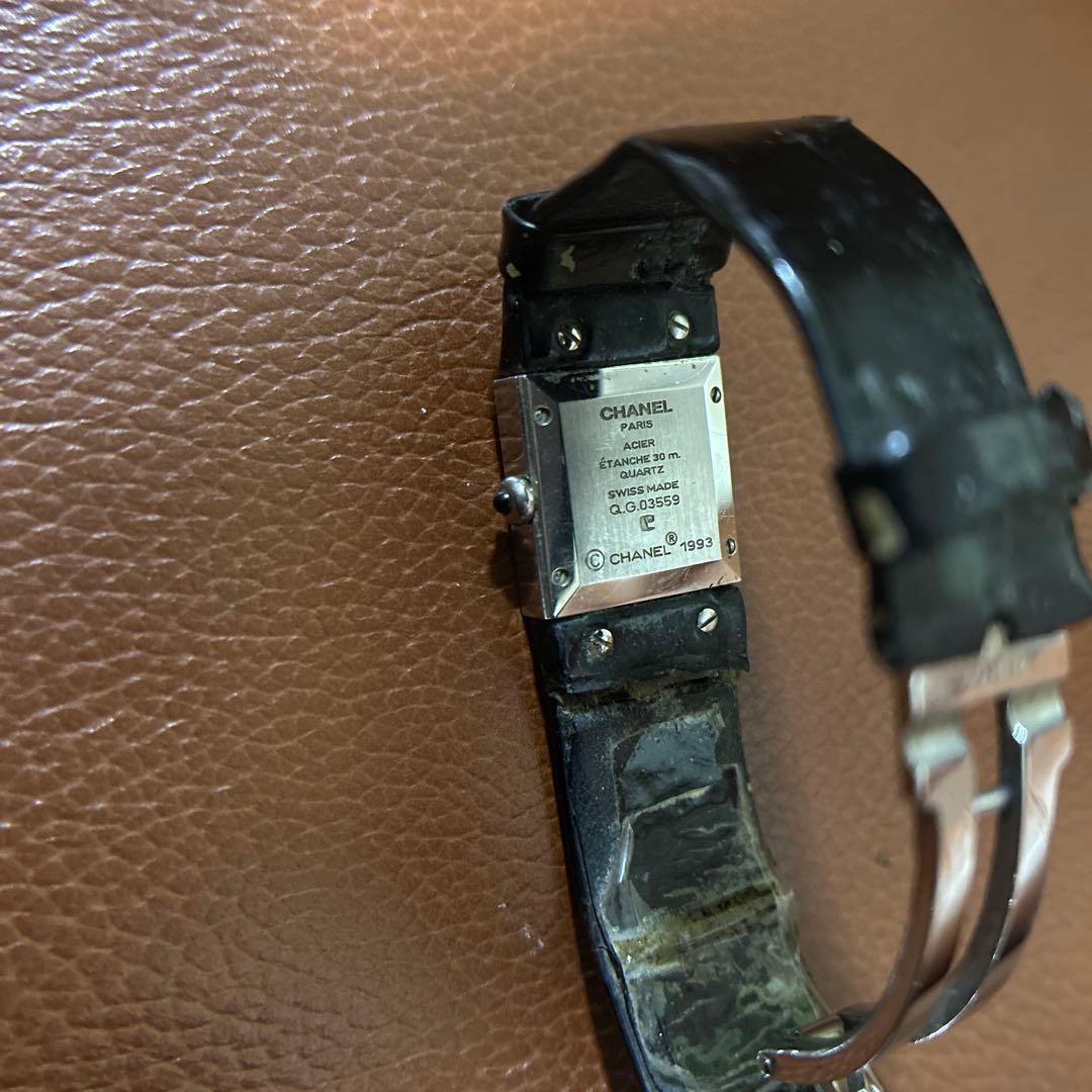 CHANEL ブラック腕時計