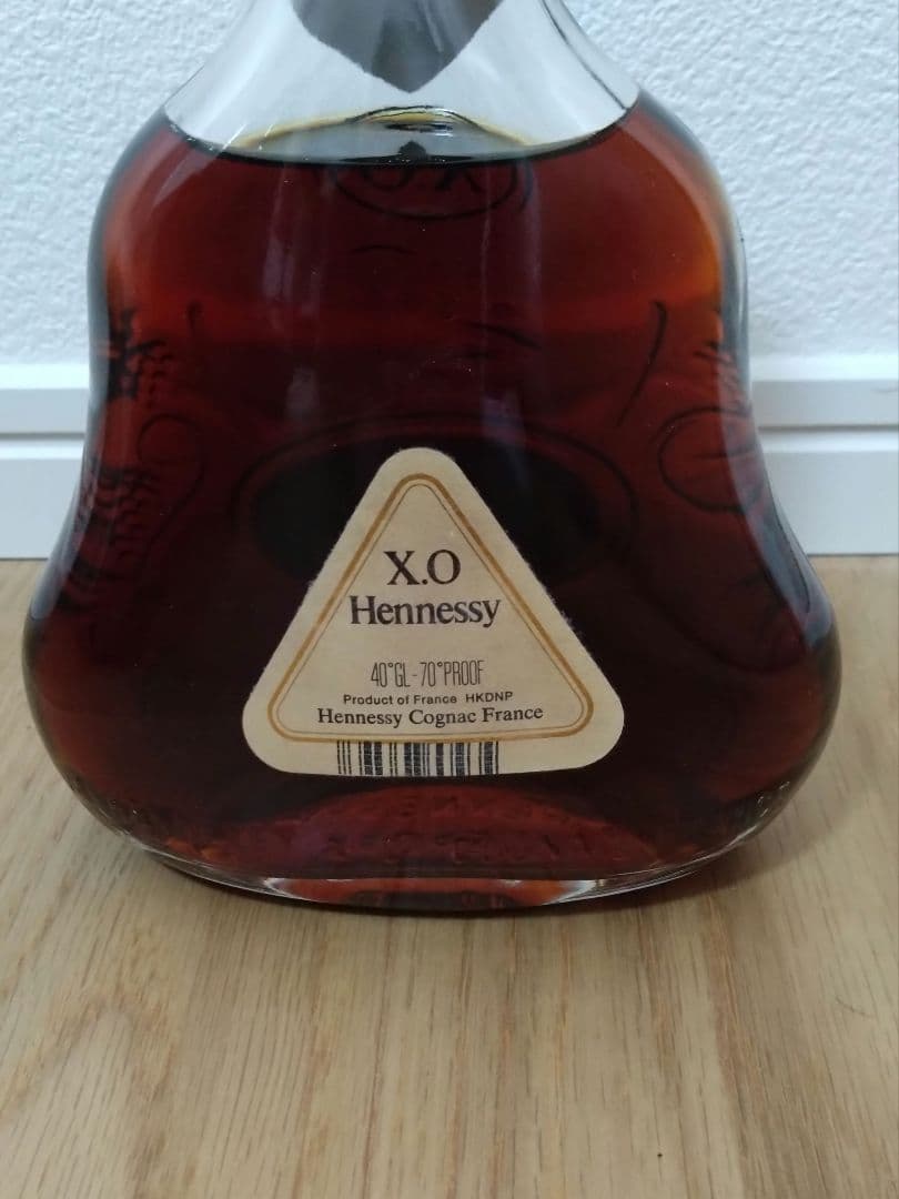 ヘネシーXO 金キャップ クリアボトル 700ml 箱付き