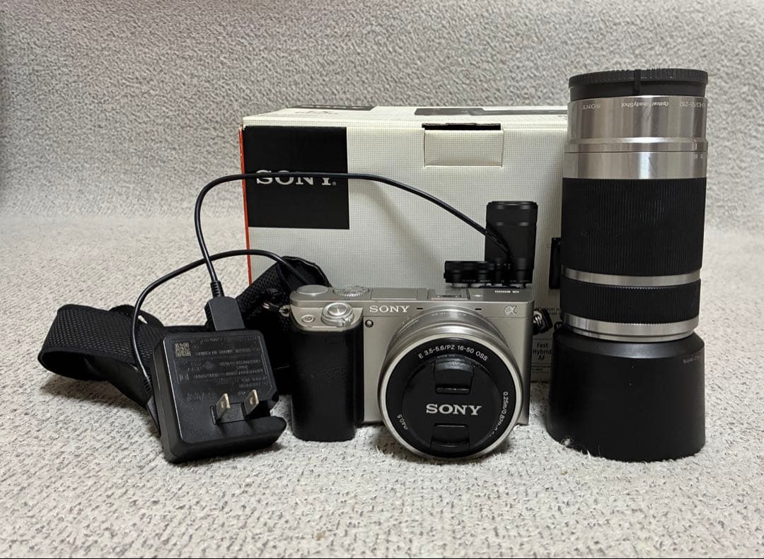 SONY α6000 ミラーレス一眼カメラ、55-210mmレンズ付き