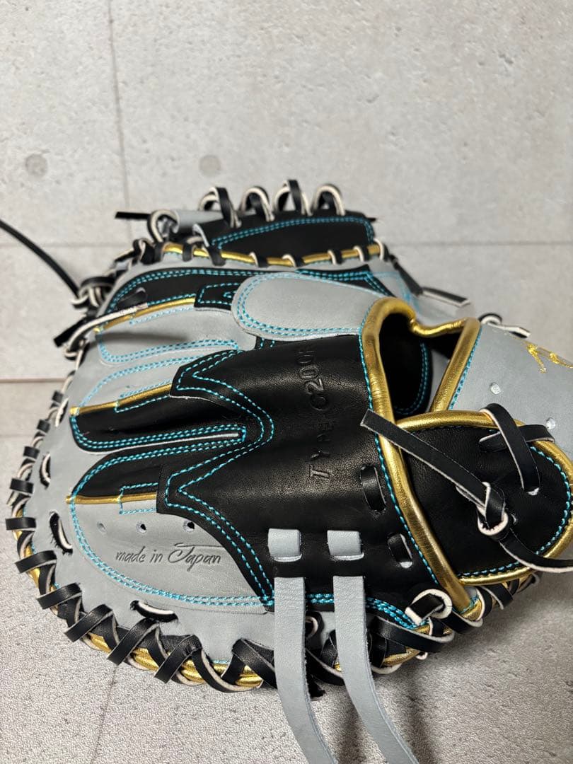 ☆最新 要ミット　軟式用キャッチャーミット 限定カラーKANAME
