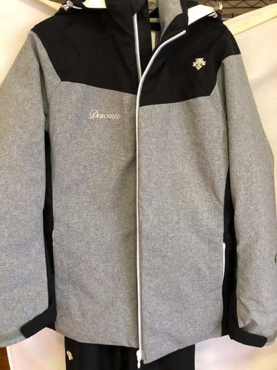 デサント スキーウェア  上下セット 美品