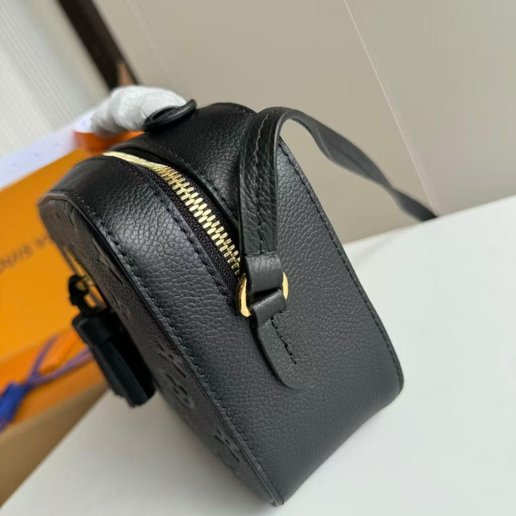 極美品ルイヴィトンモノグラムアンプラント サントンジュM44593