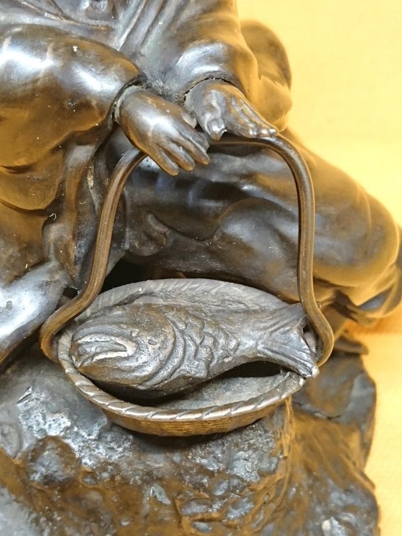 【美品】仏教美術　観音　仏像　銅製　置物　インテリア　工芸品　美術品　A3059