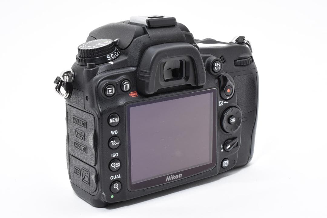 ★撮影枚数7,732枚・美品★ ニコン D7000 ボディ #21125
