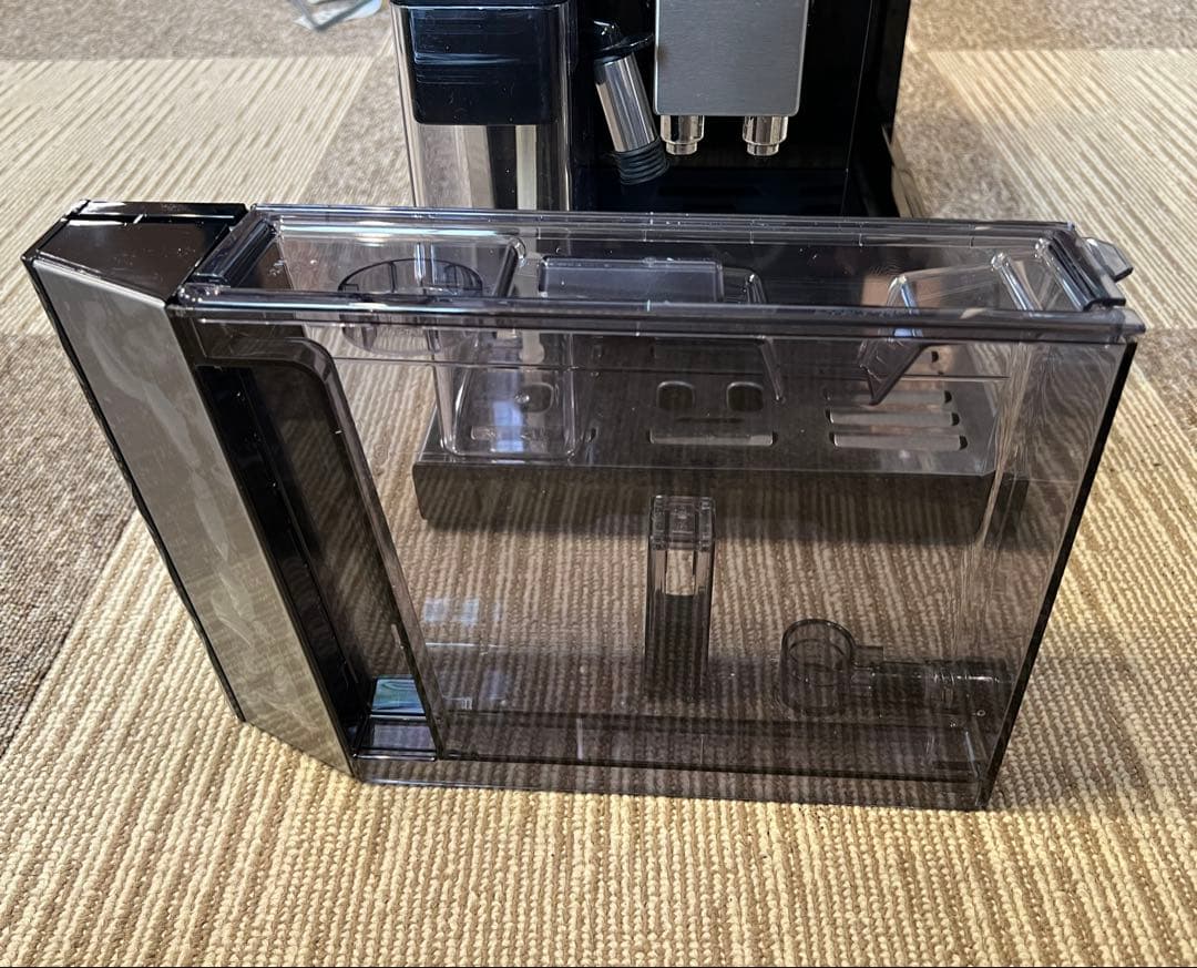 デロンギ　エレッタカプチーノトップ　ECAM45760B 全自動コーヒーマシン