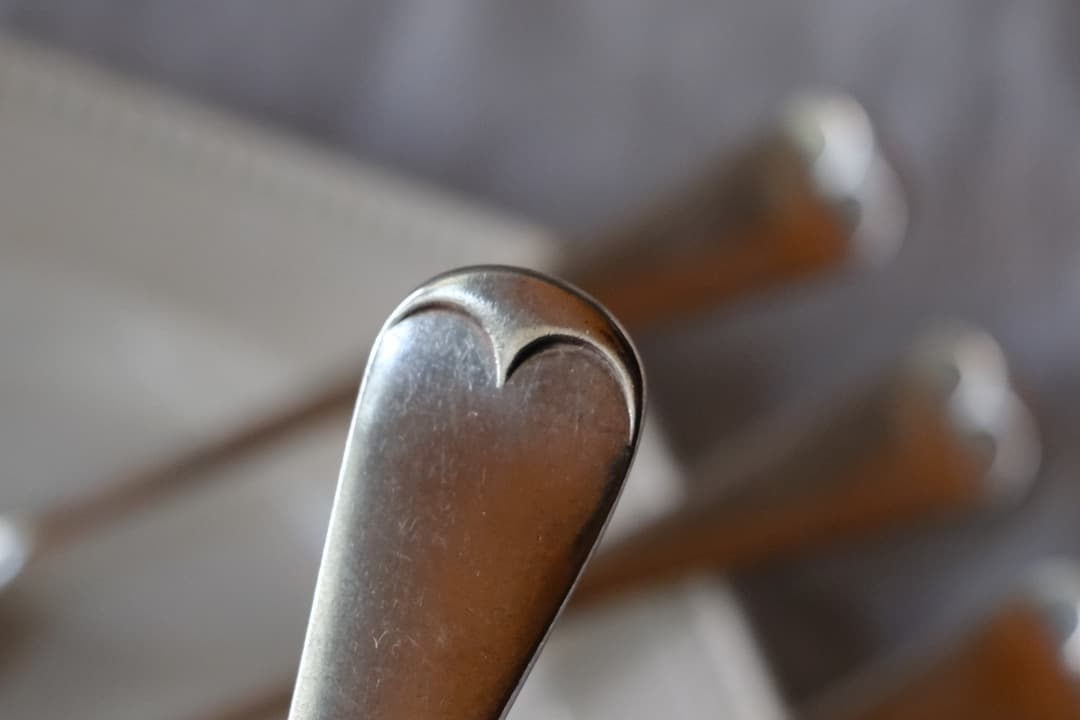 イギリスアンティーク｜ウィリアム・ハットンのディナーフォーク（4本セット）