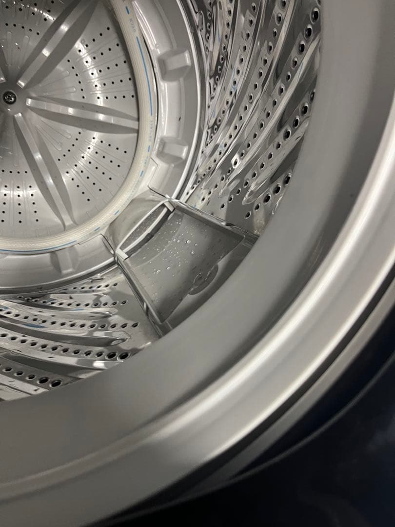 極美品！アイリスオーヤマ　IAW-T504-B 2024年製5キロ　T