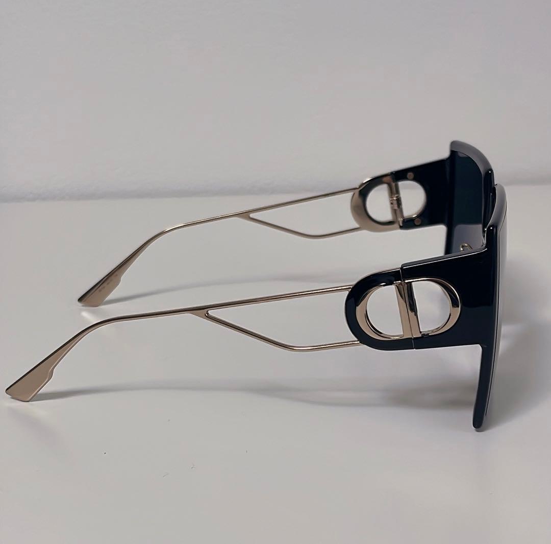 diorスクエアロゴブラックサングラス