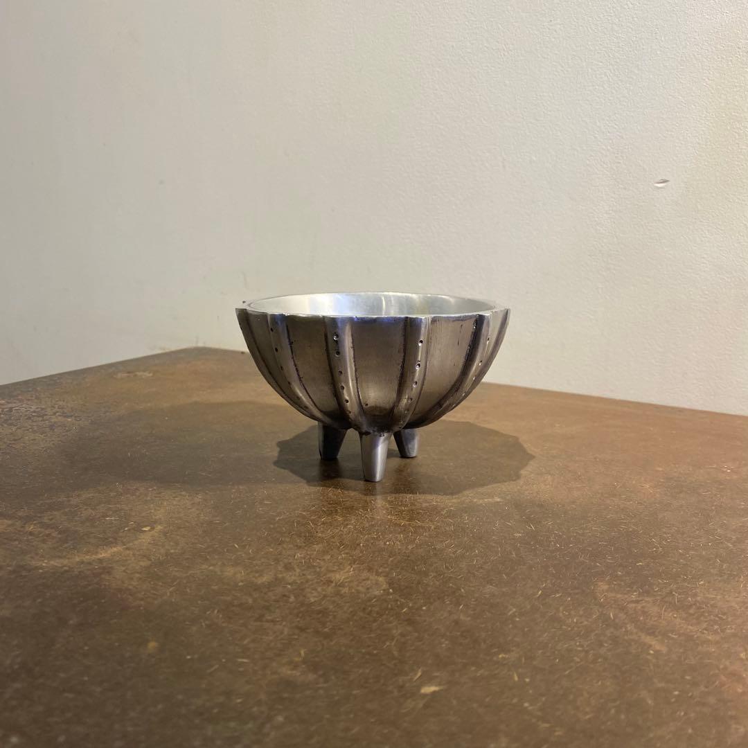 古いガラスのうつわ と 三つ脚金属器 二点セット 古道具