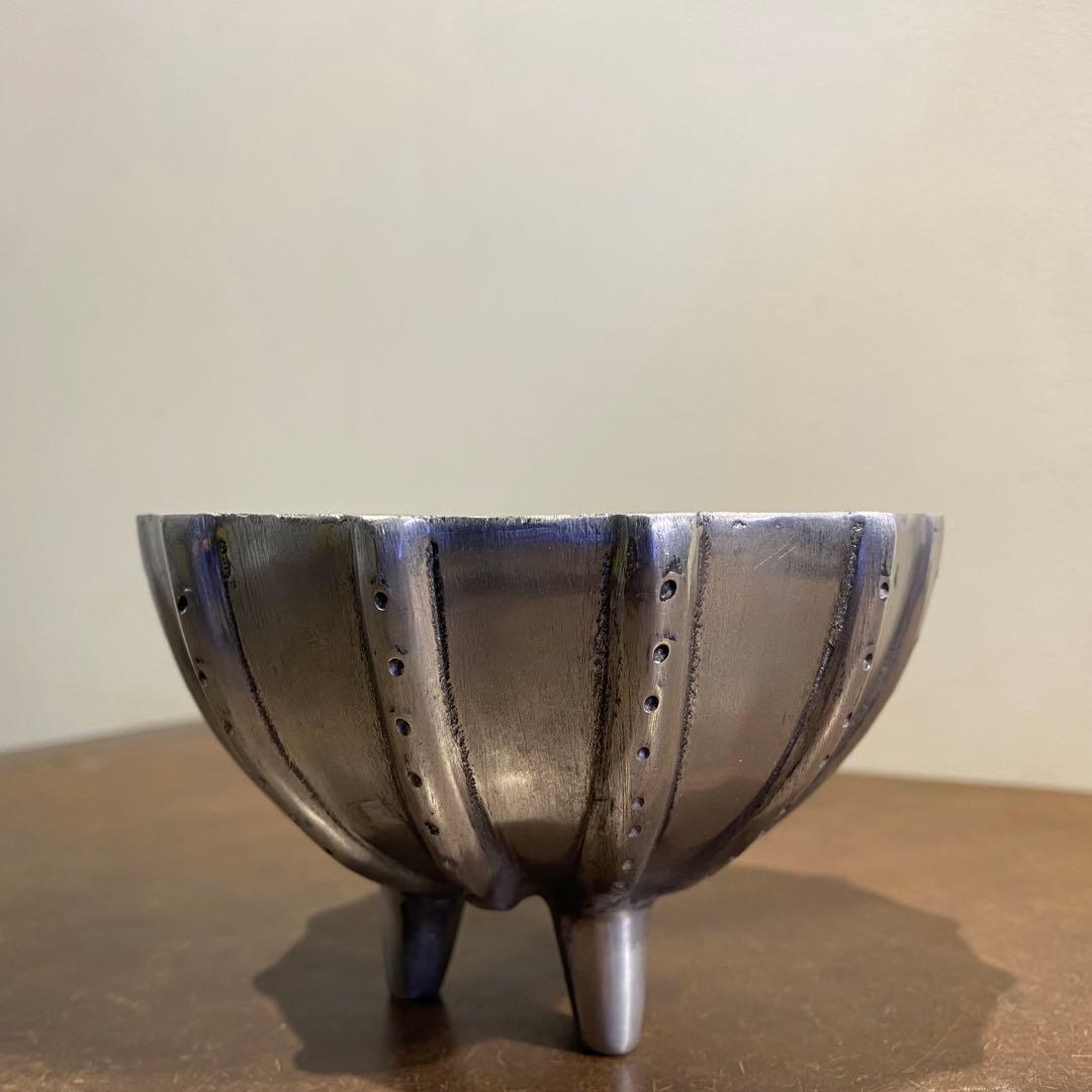 古いガラスのうつわ と 三つ脚金属器 二点セット 古道具