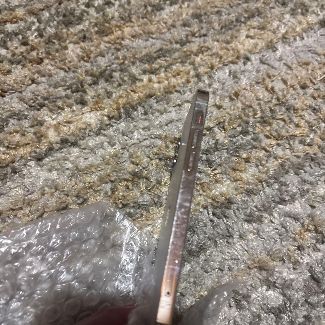 iPhone 12 pro 128G バッテリー76%