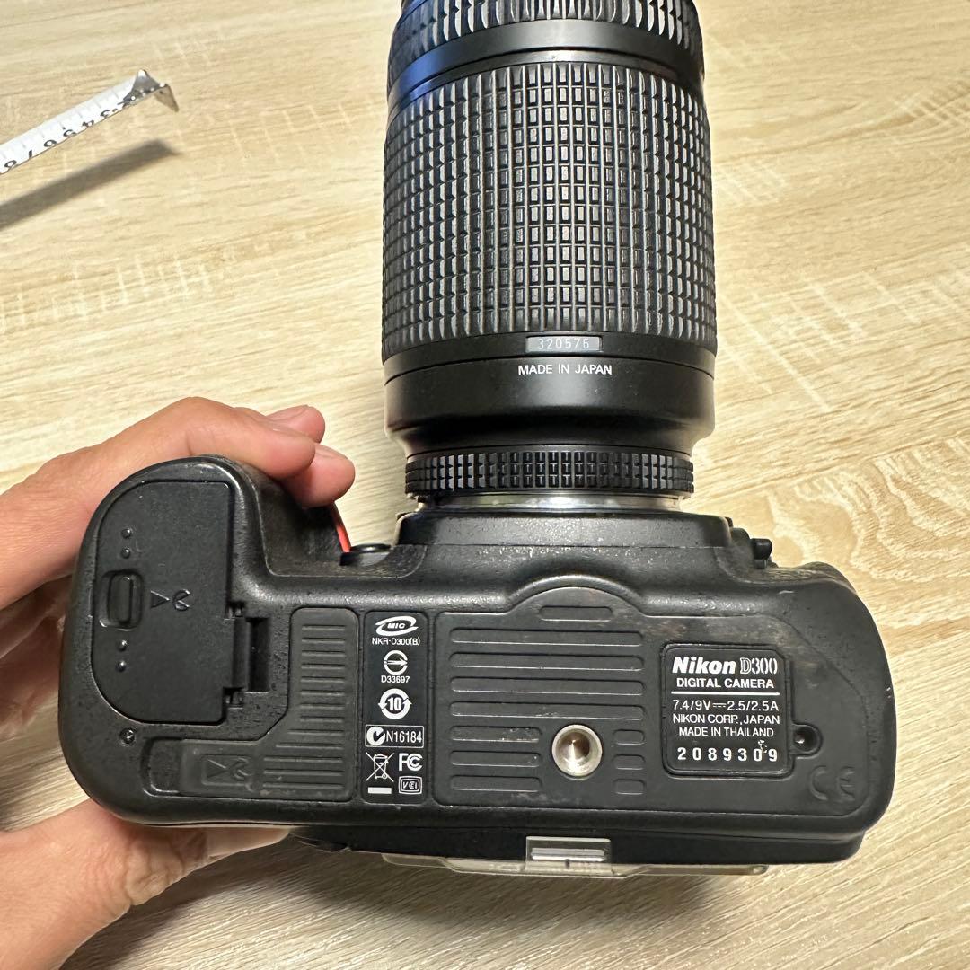 Nikon D300 デジタル一眼レフ 本体