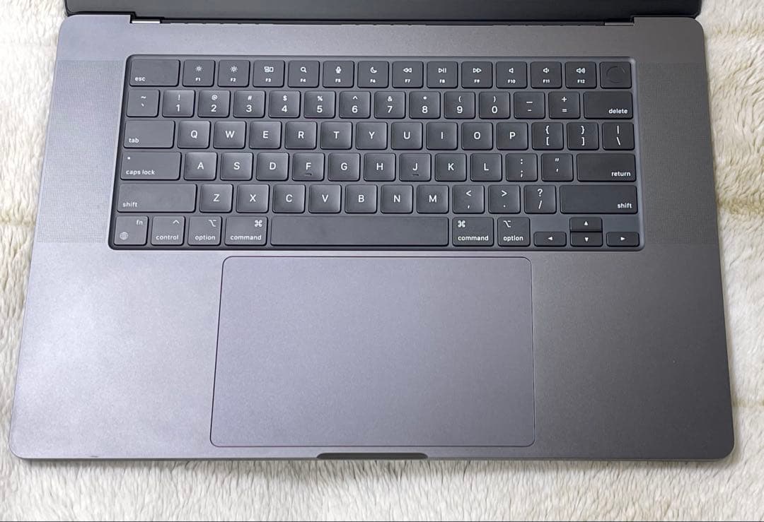 【超美品】MacBook Pro M3 Max 16インチ/64GB/4TB